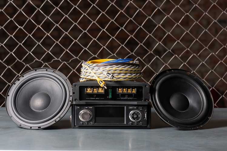 Can I Wire Two Different Ohm Speakers Together